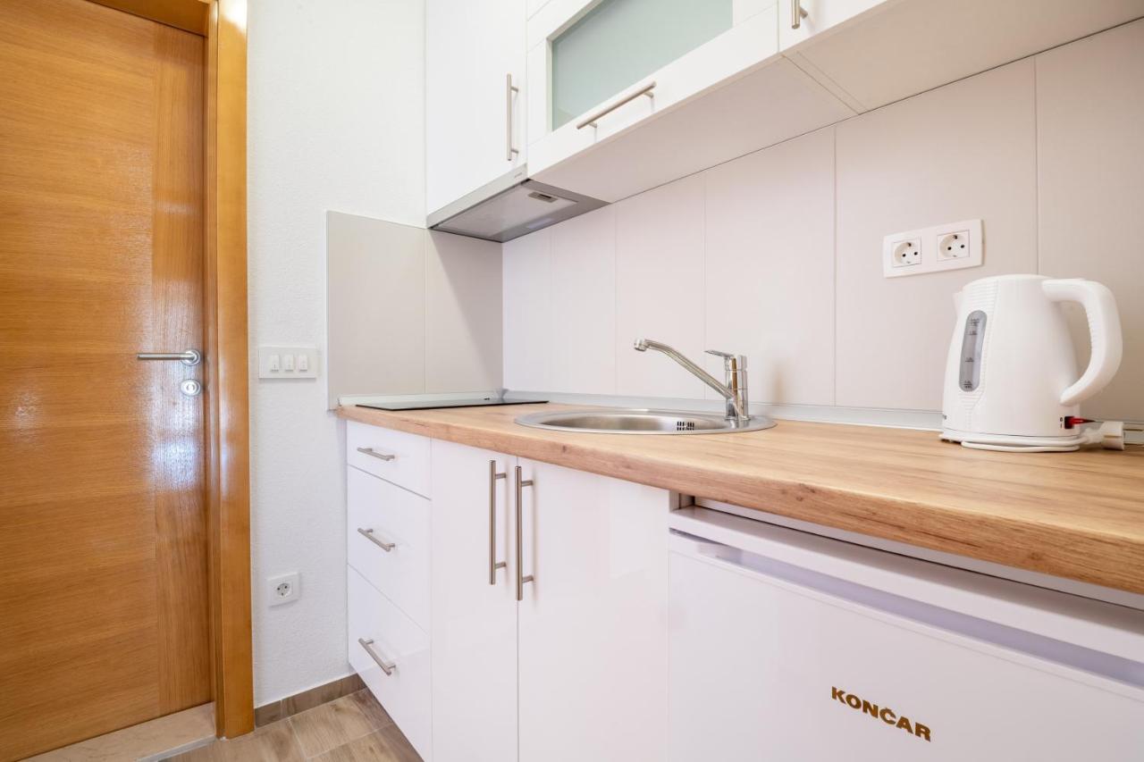 Apartments Glorija เนอุม ภายนอก รูปภาพ