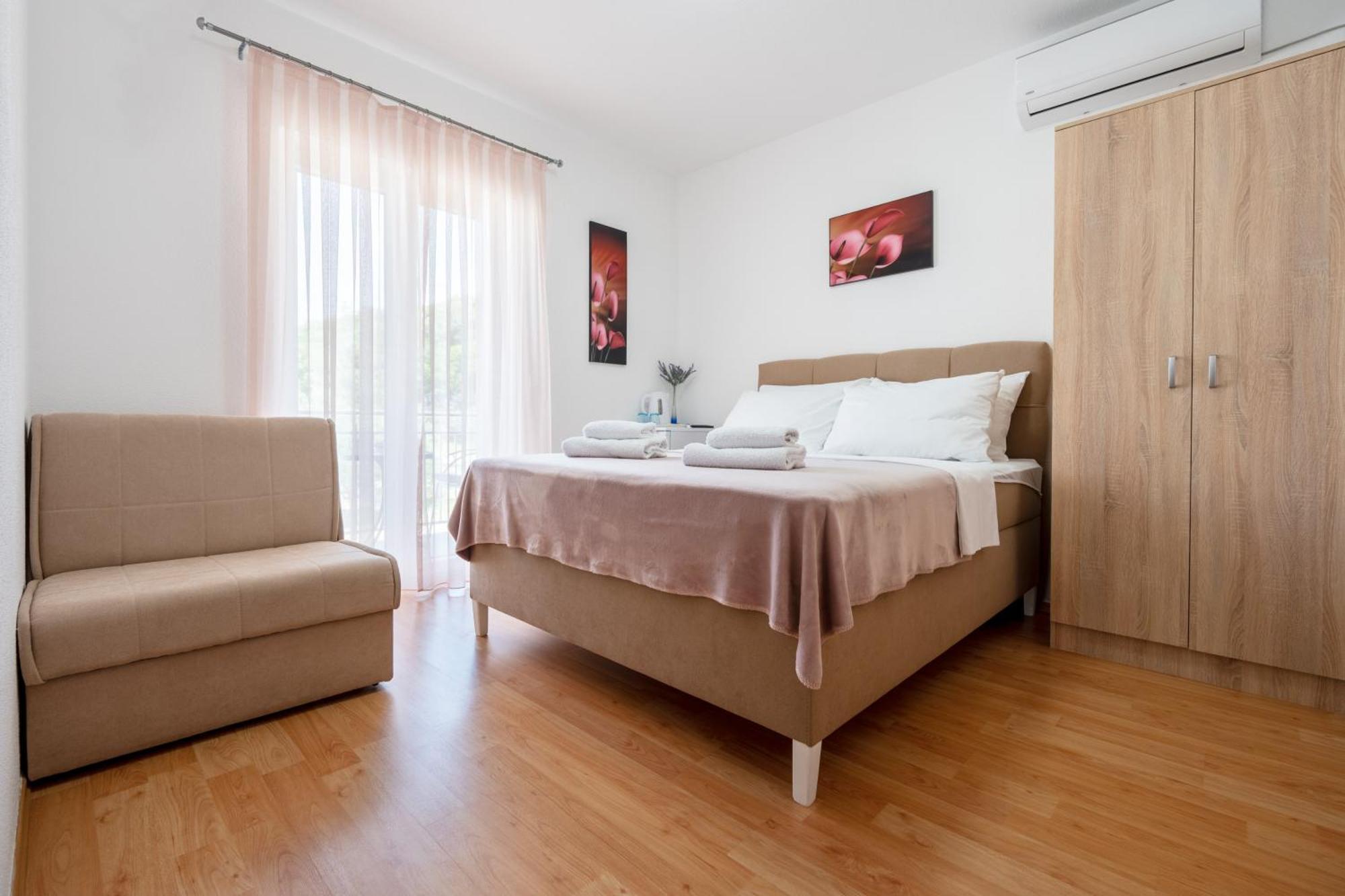 Apartments Glorija เนอุม ห้อง รูปภาพ