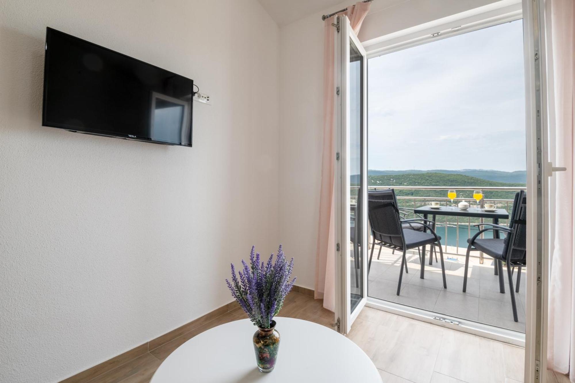 Apartments Glorija เนอุม ห้อง รูปภาพ